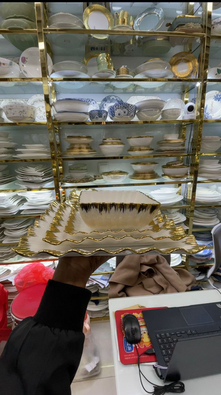 16pcs Queens DinnerWare (instant pick)